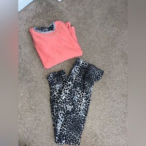 super soft pajama set!